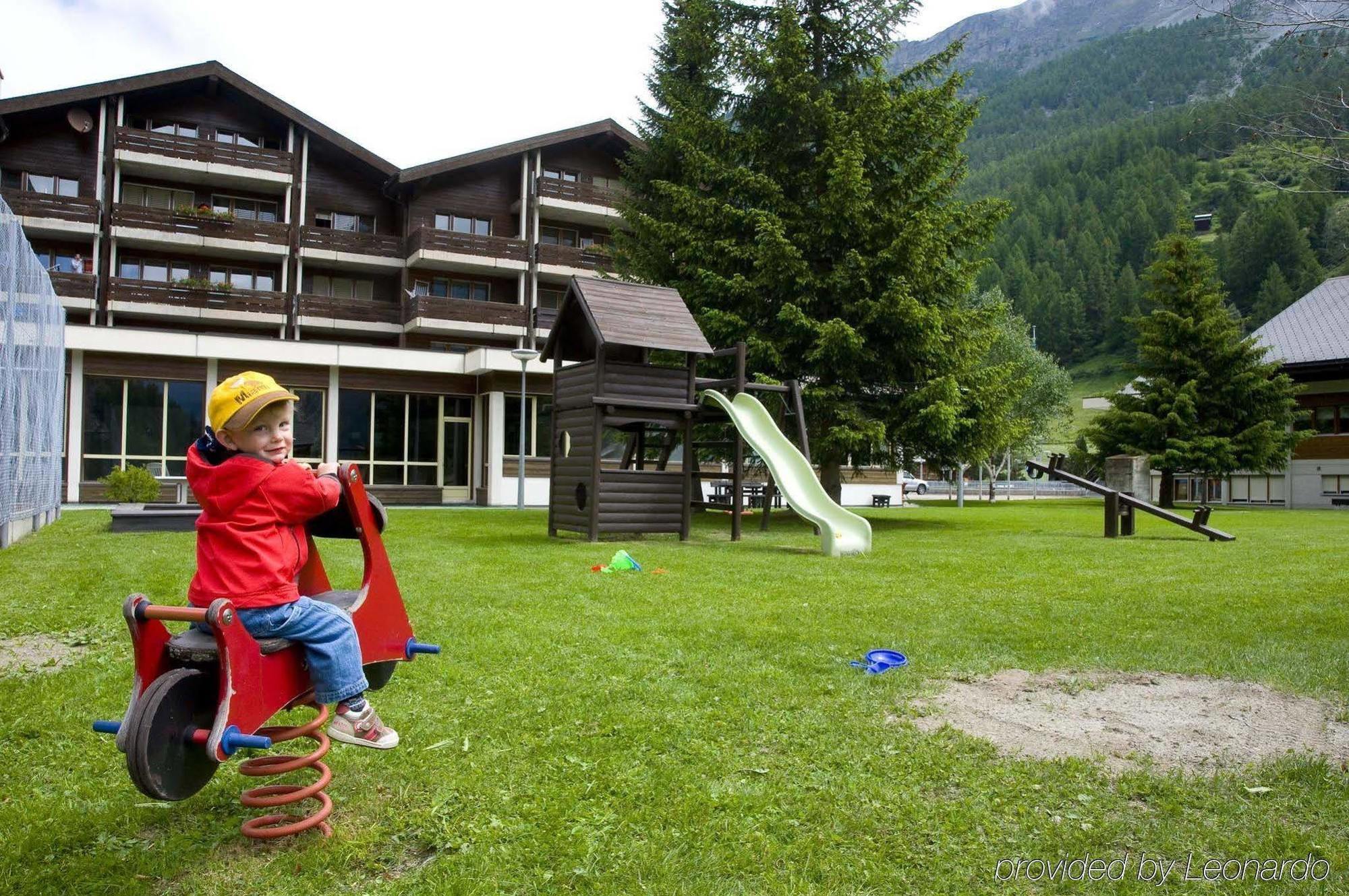 Premium Apartments @ Monte Rosa Täsch Extérieur photo